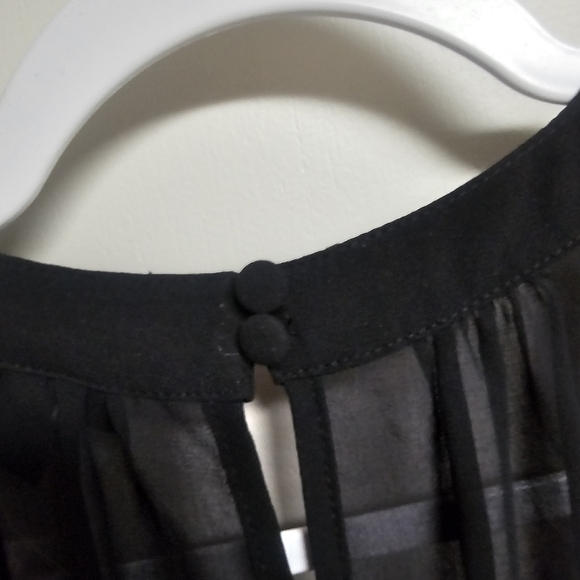 Torrid Chiffon Black Flowy Tank Blouse Keyhole Back with Button Collar - Picture 5 of 7